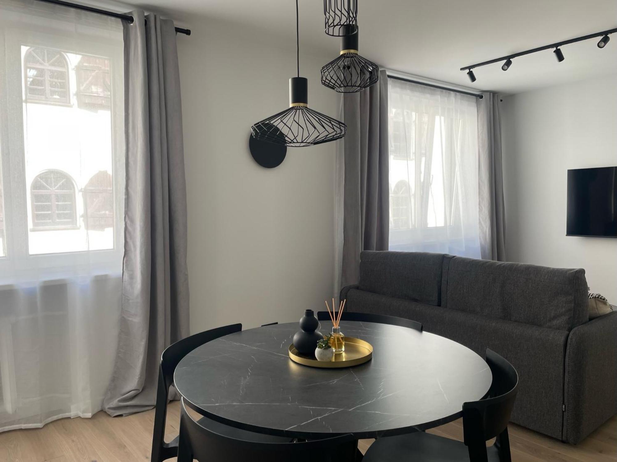 Deluxe Old Town Апартаменты *